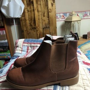 H&M Chelsea Boots